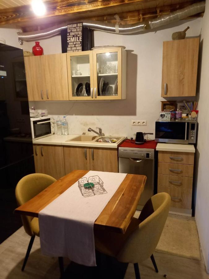 Apartamento Fofi Agioi Deka  Exterior foto